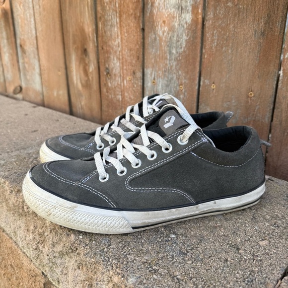 Converse Other - CONVERSE Men’s Gray White Leather Lo Top Sneakers Shoes Size 9.5